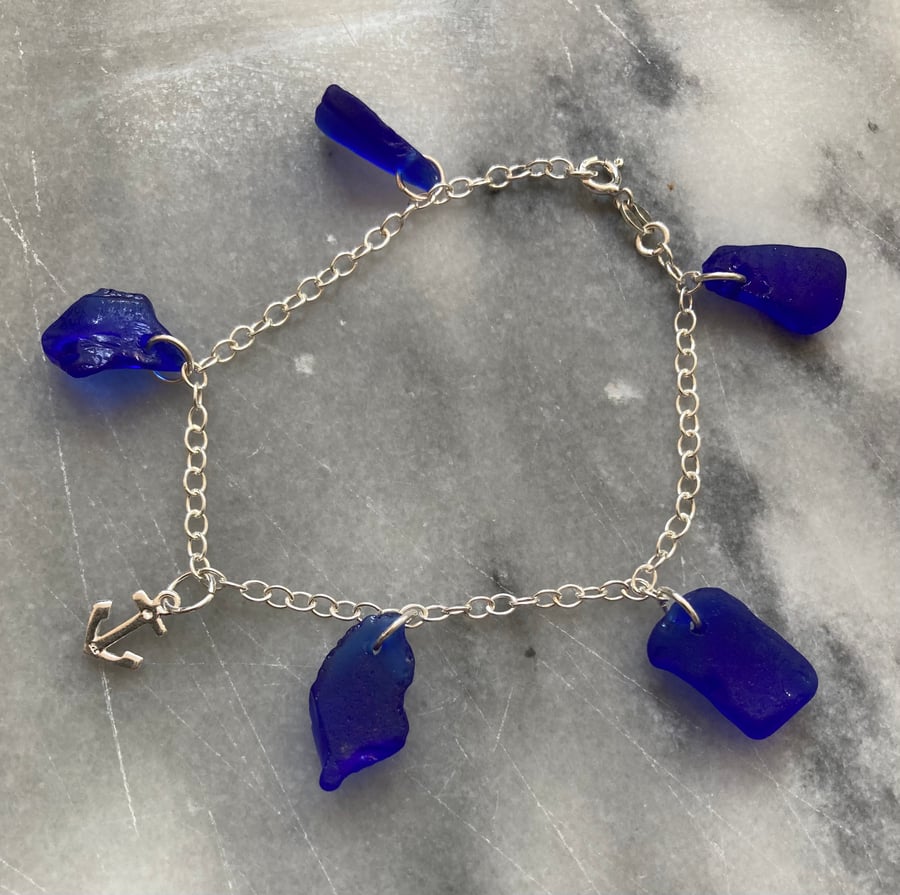 Sterling silver and blue seaglass bracelet