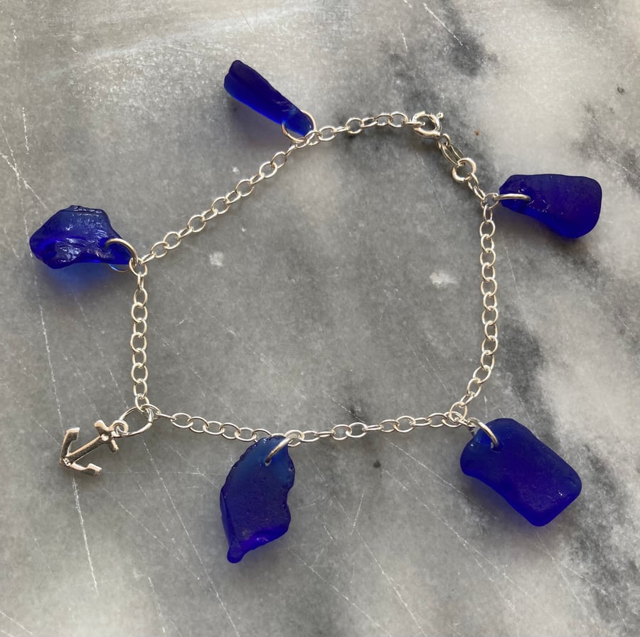 Sterling silver and blue seaglass bracelet