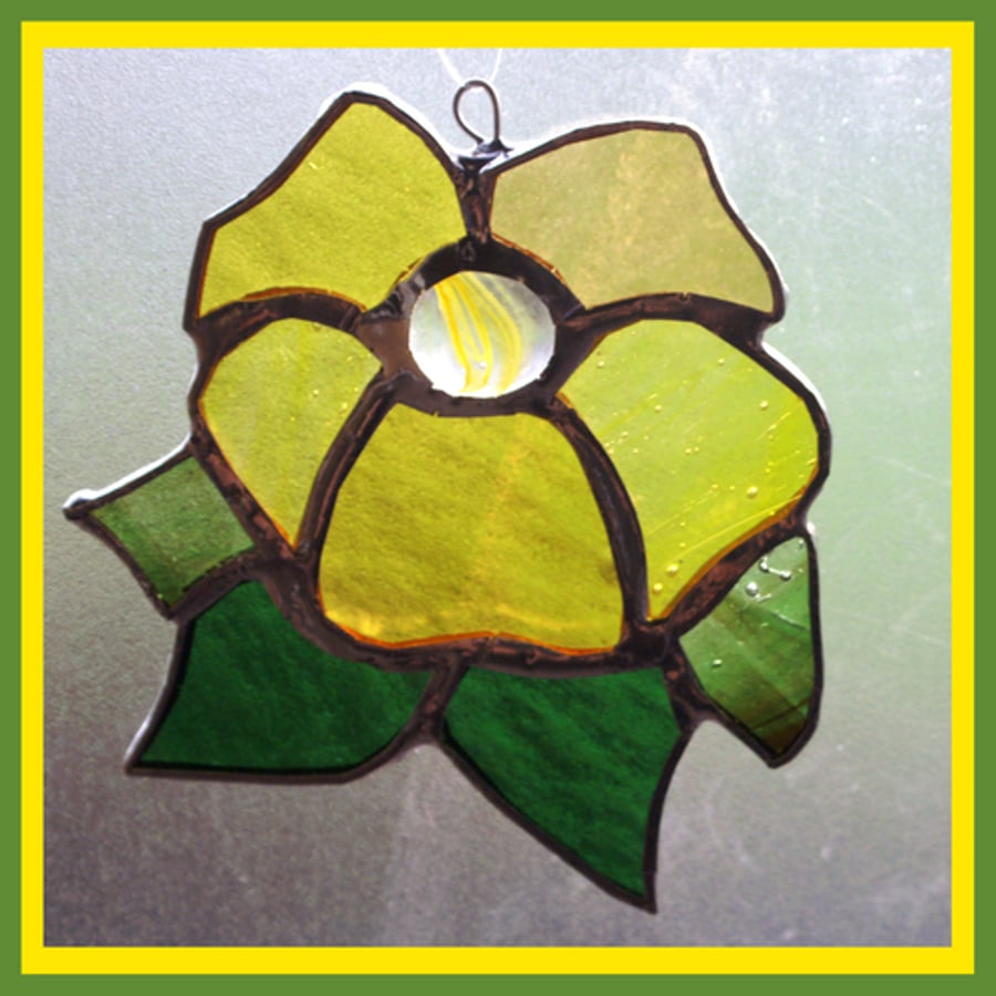 Yellow Flower (8cm) Stained Glass Suncatcher