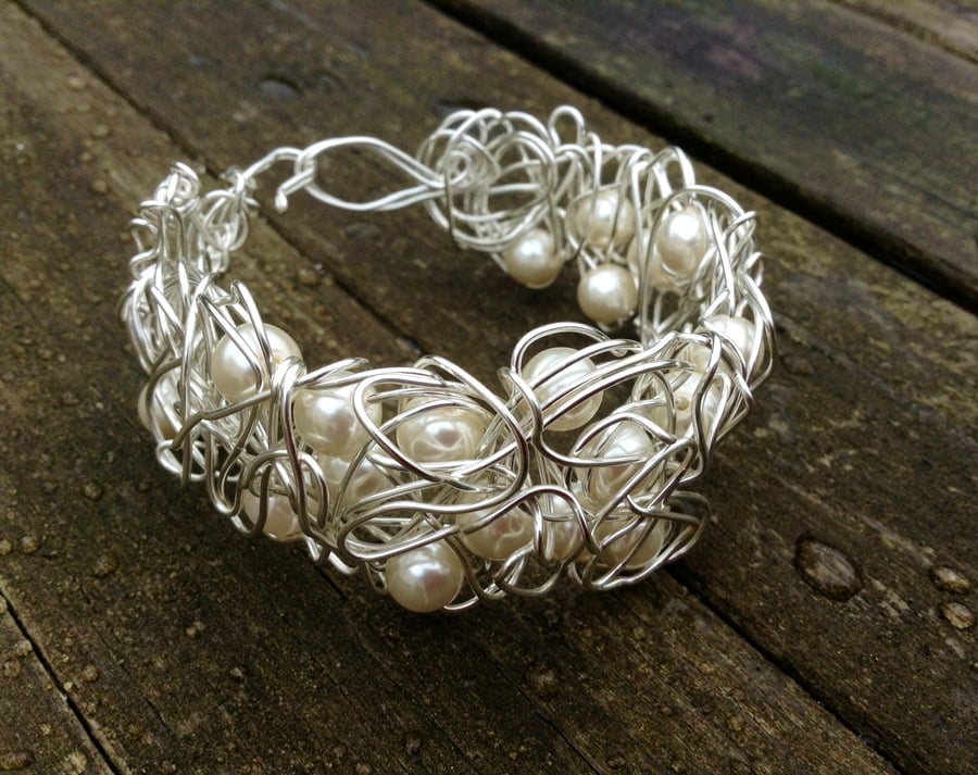 Wire n Pearls