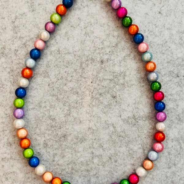 Glow beads necklace