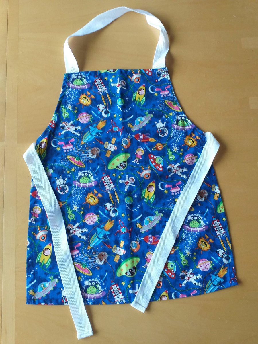 Outer Space Apron age 2-6 approximately