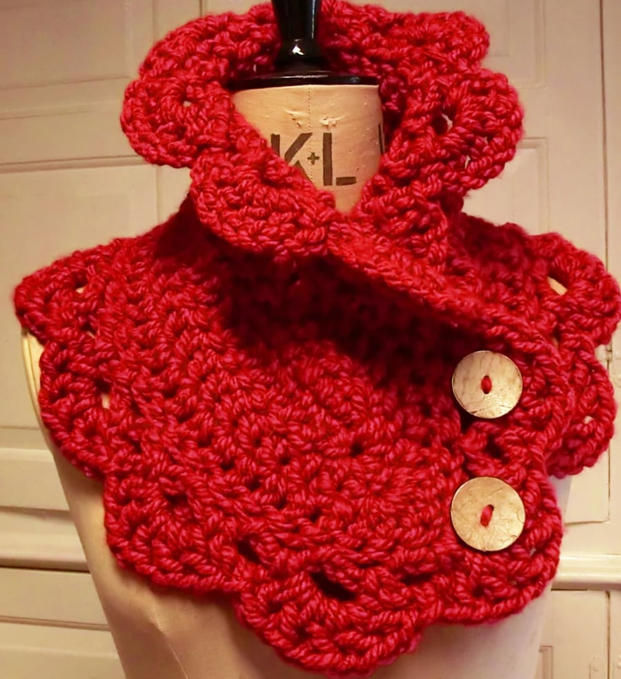 Lovely Warm Crochet Cowl - PATTERN