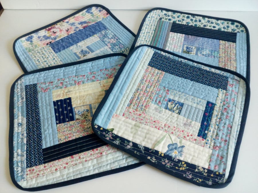 Improv patchwork quilt as you go placemats, country cottage style, blue, 4 pk