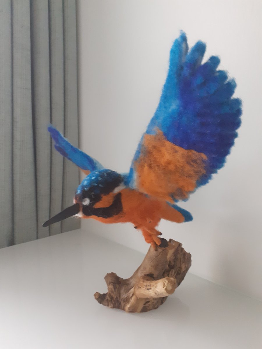 Kingfisher, ooak,collectable needlefelting artist,needle felted wool sculpture 