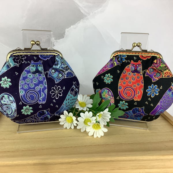 Cats coin purse, Kitty frame purse, 2 colour options, Optional chain, Handmade