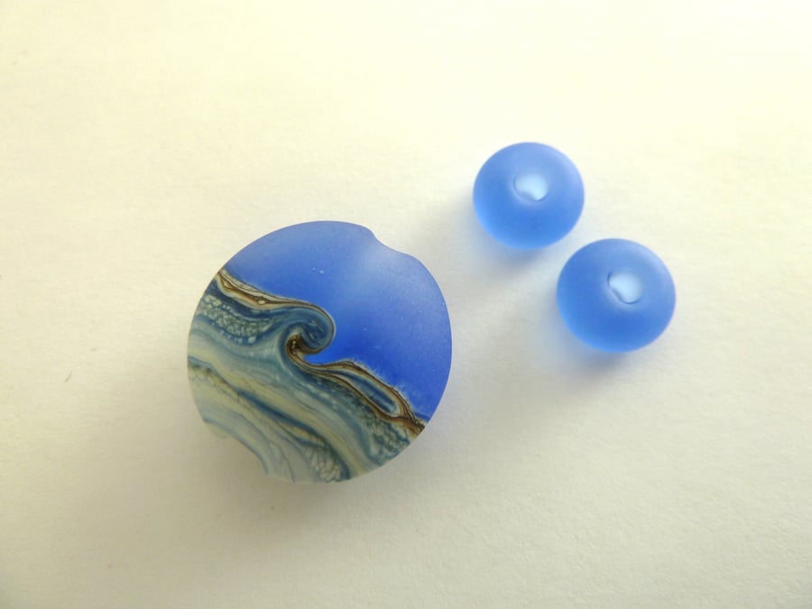 blue beach lampwork glass focal bead