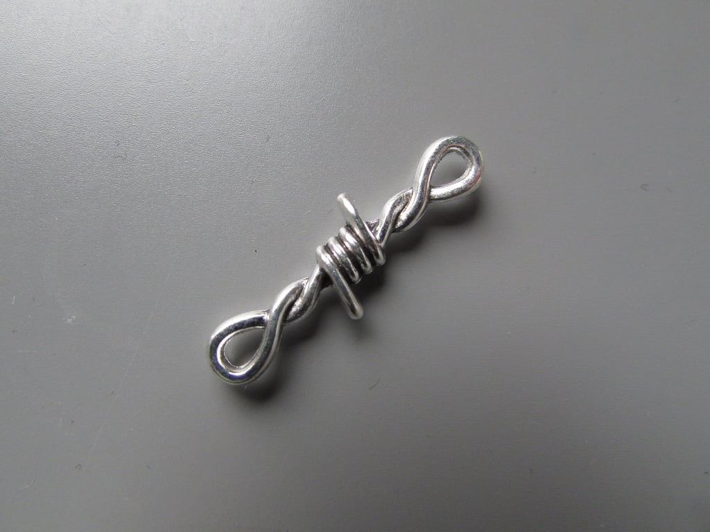 Barbed Wire connector Jewellery Charm