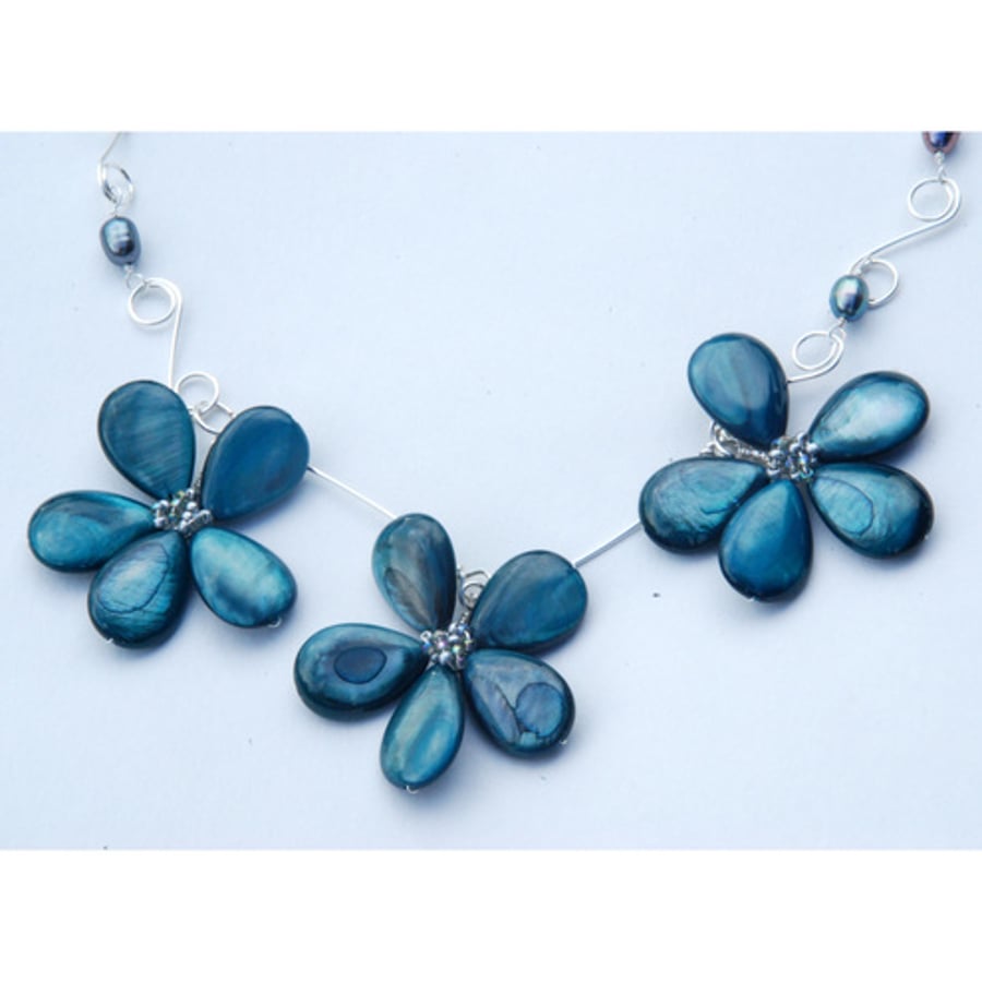 Blue flower necklace