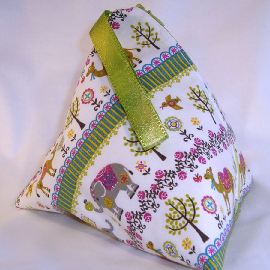  Knitting Pouch- Pyramid Style- On Safari