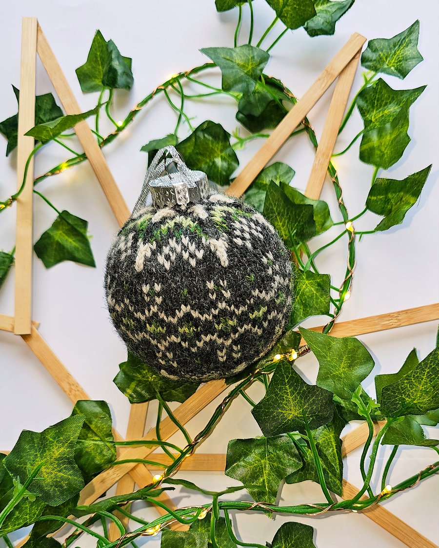 Fair Isle Christmas Bauble