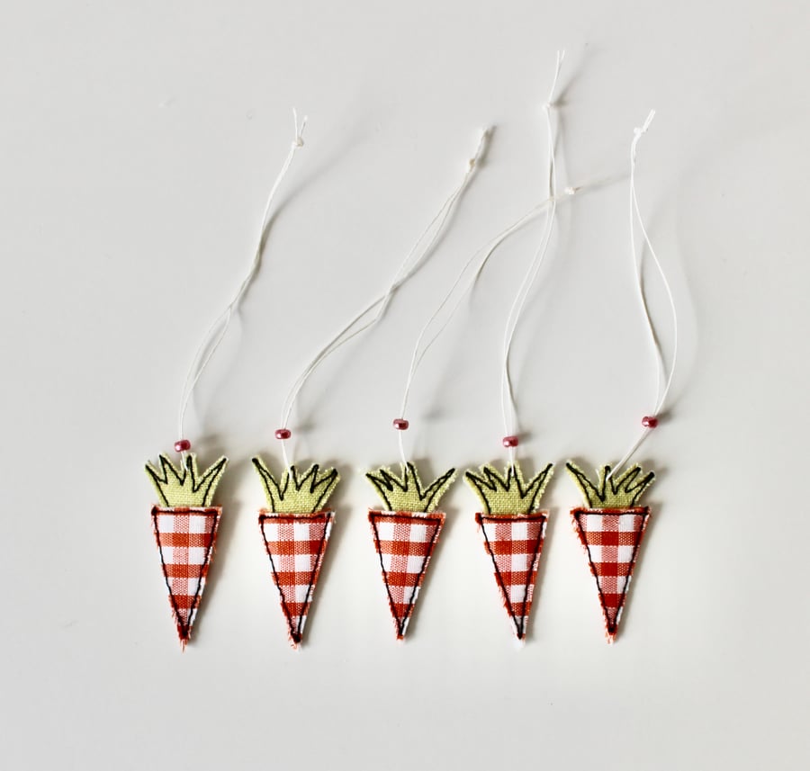 Carrot Hanging Decorations - Pack of 5