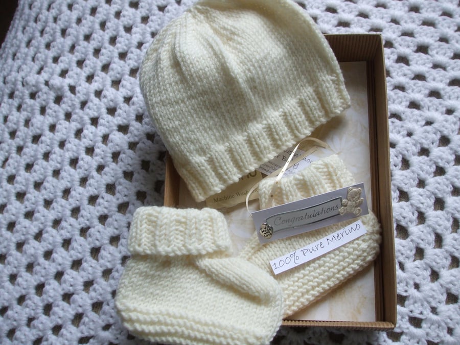 Hand Knitted Baby Hat & Booties Gift Set