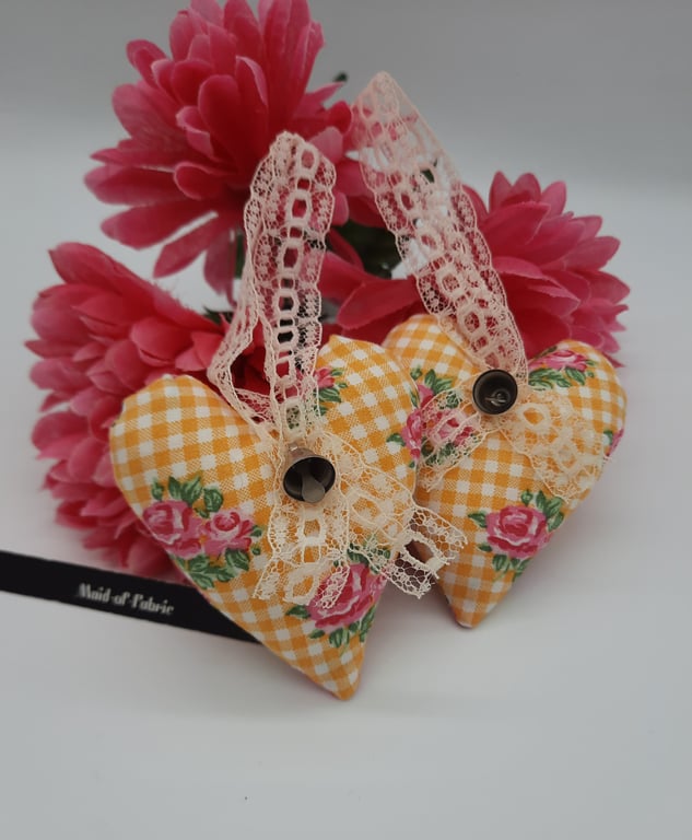 Heart hanger pair in yellow check and pink roses 