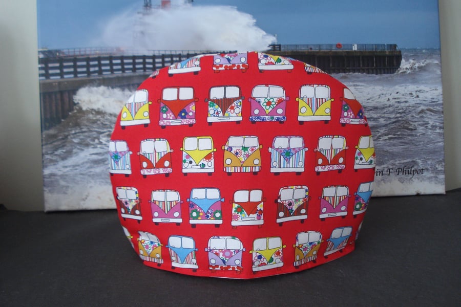 4-6 Cup Tea Cosy Red With Camper Van Pattern (R754L)