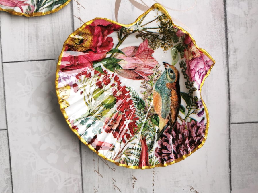 Large Scallop Shell Jewellery Dish 