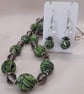 Green swirl polymer clay necklace - Image 3