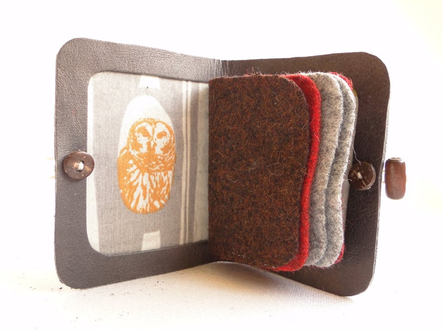 Needle Case in Brown Leather - Owl Fabric Interior - Needle Book