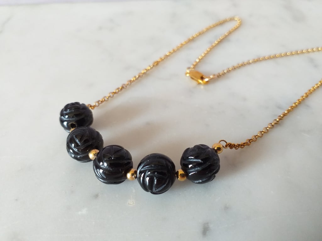 BLACK ROSE NECKLACE-AGATE NECKLACE-FLORAL NECKLACE - FREE UK SHIPPING