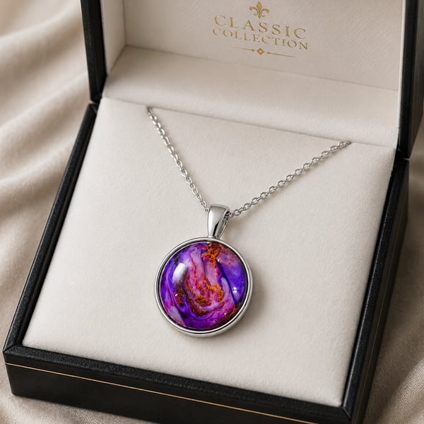 Handmade Resin Jewellery Necklace - Unique 18 inch silver chain