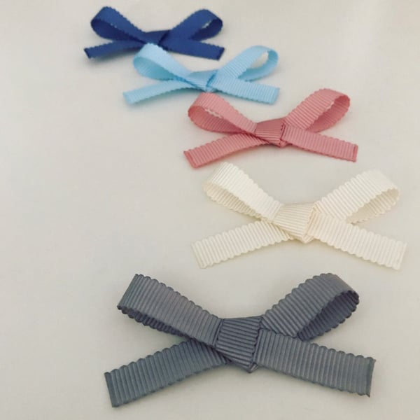 Set of five petersham ribbon bows