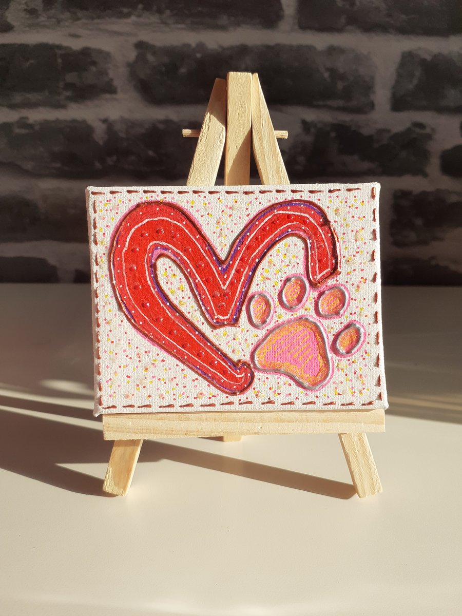 Paw and heart mini canvas with easel