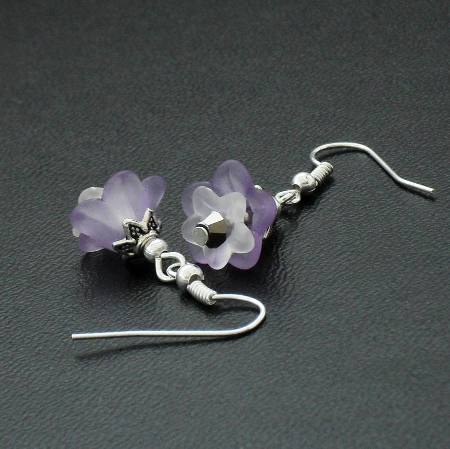 Lilac and white flower earrings