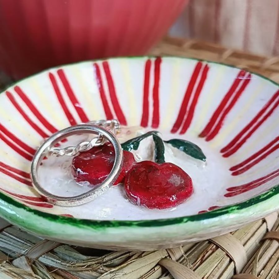 Farmhouse cherry trinket dish 