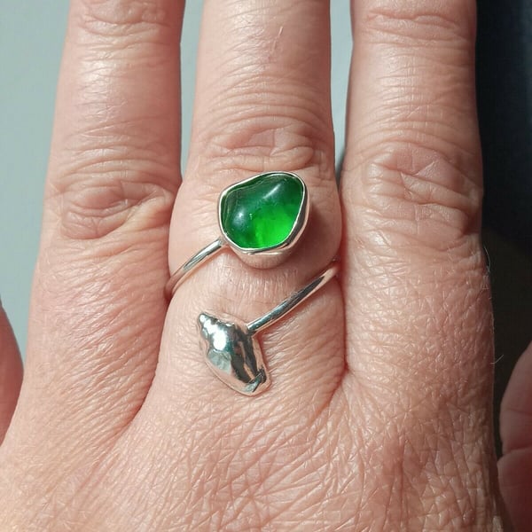Fine Silver Seashell & Lime Green Seaglass Sterling Silver 925 Adjustable Ring