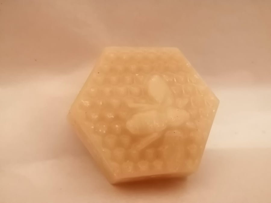 Hexagonal Organic Beeswax Block with bee cast onto the block - 30g
