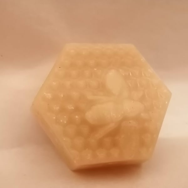 Hexagonal Organic Beeswax Block with bee cast onto the block - 30g