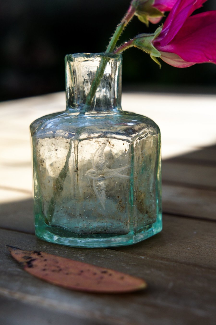Image of Antique Glass Hand Engraved Swallow Impression