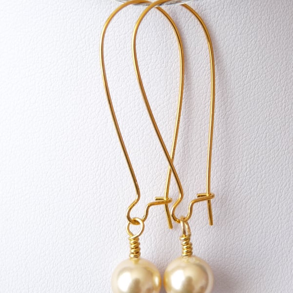 Light gold shell Pearl Dangle Earrings - Genuine Gemstone - Handmade 