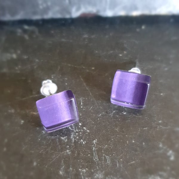 Beautiful High Gloss Glass square stud earrings. Purple. Hypoallergenic.