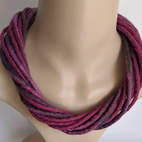 The Twist: felted cord necklace in shades of deep pinks