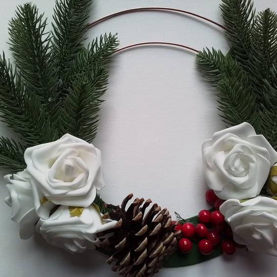 Christmas wreath. Faux wreath. Ref 254