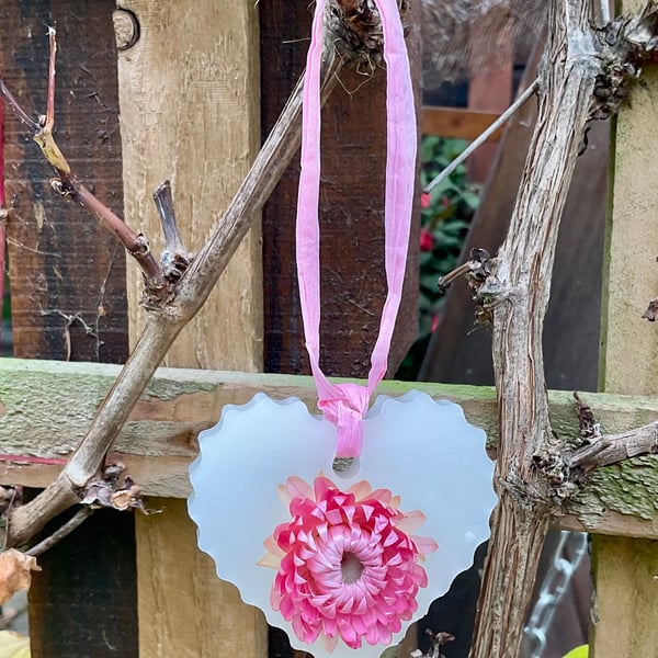 Beeswax Eucalyptus scented decoration - letterbox gift