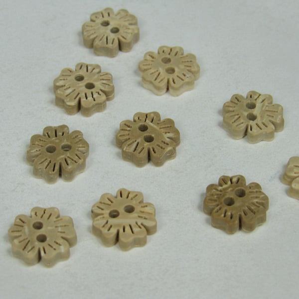 10 Small 11mm Flower Shaped Coconut Buttons