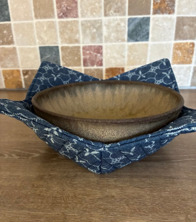 Perfectly Imperfect Chambray Fabric Quilted Reversible Bowl Cosy 