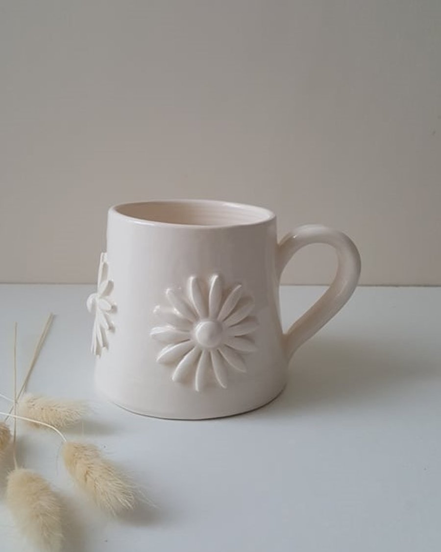 handmade pottery Daisy mug, ceramic mug