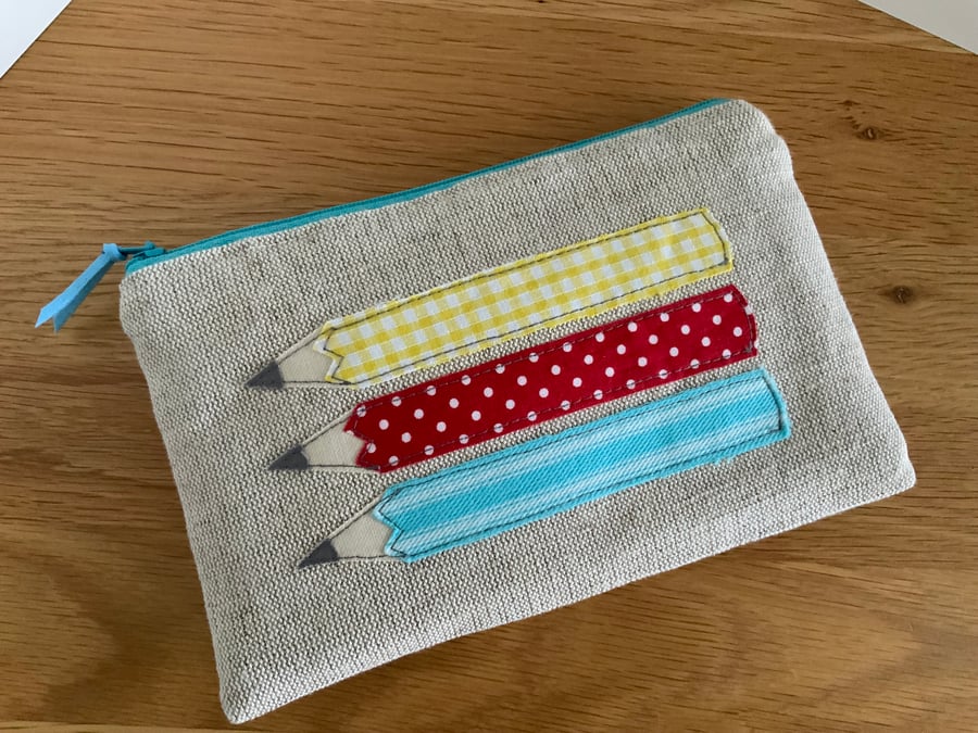 Zipped Purse, Cosmetic Bag, Accessory Purse, Pencil Applique, Teachers Gift