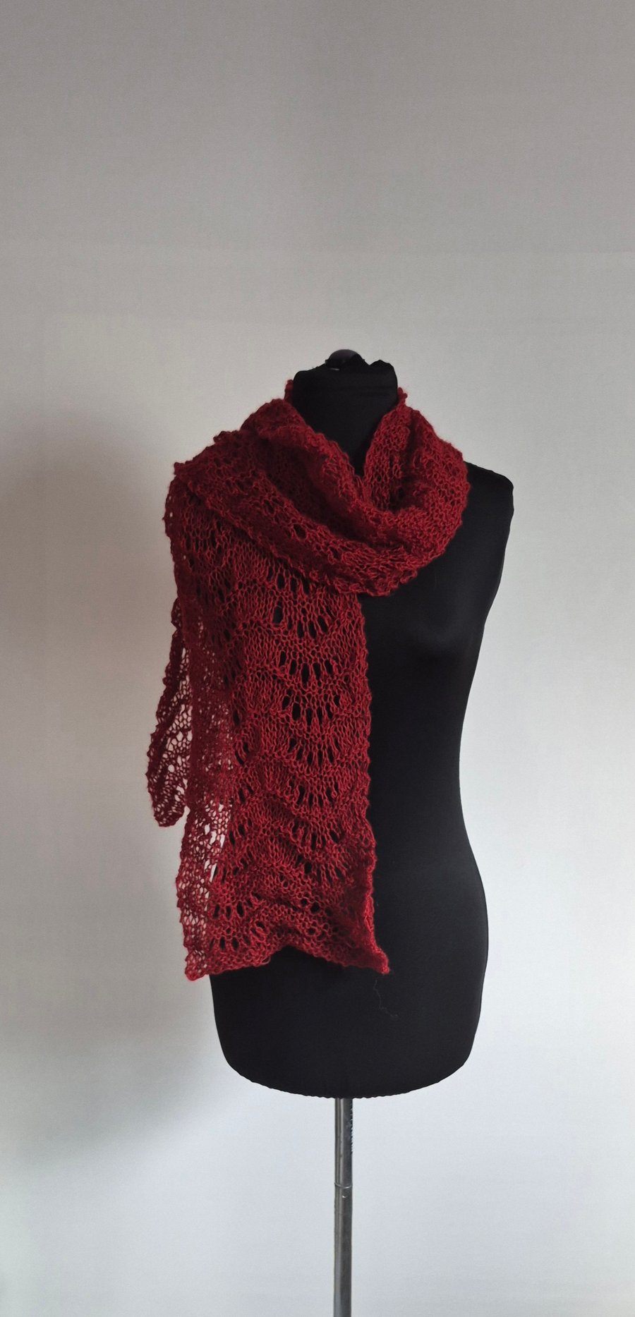 25.Handknitted Lace Scarf in Burgandy.