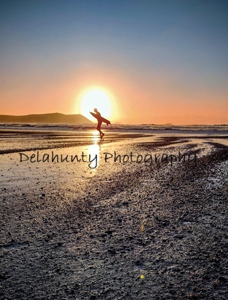 Sunset Surfer