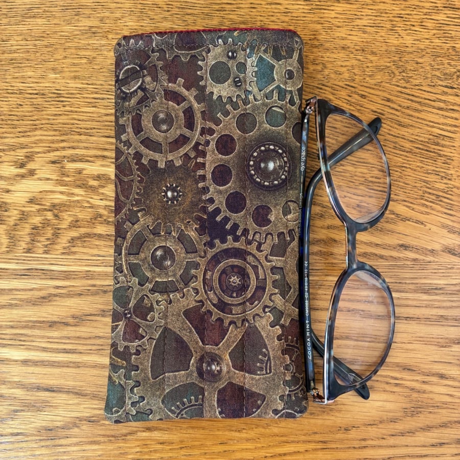 Steampunk Cogs Print Quilted Fabric Glasses Case