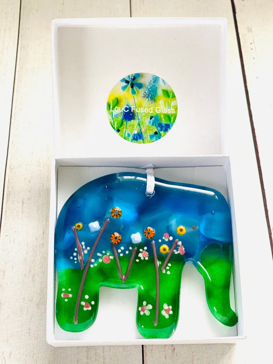  Gorgeous Fused glass elephant hanging ornament 