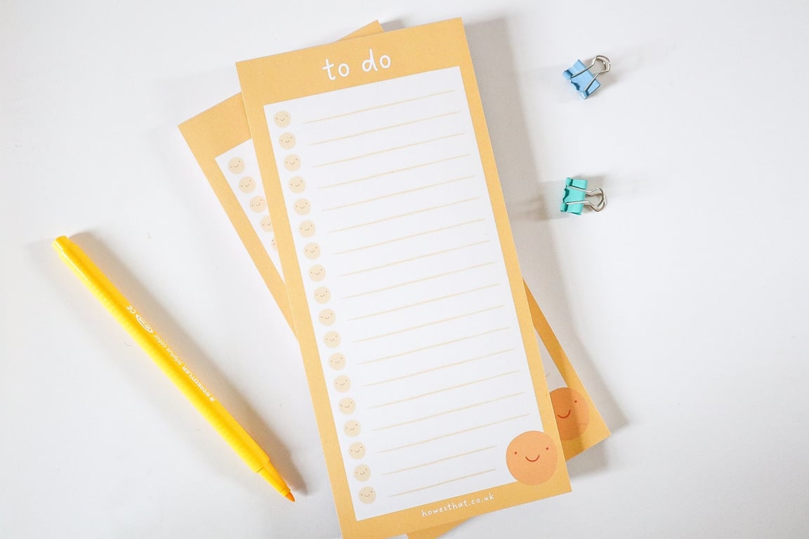 Happy To Do List Daily Planner 50 sheets Jotter Notepad Stationary Smiley Face