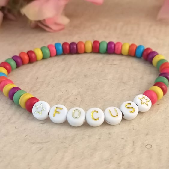 "Focus" stretch bracelet with multicoloured howlite beads