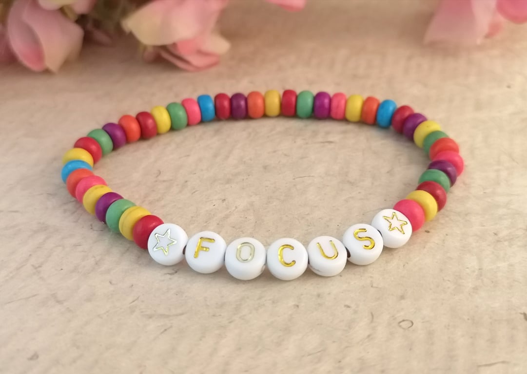 "Focus" stretch bracelet with multicoloured howlite beads