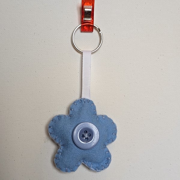 Handmade felt blue flower keyring 