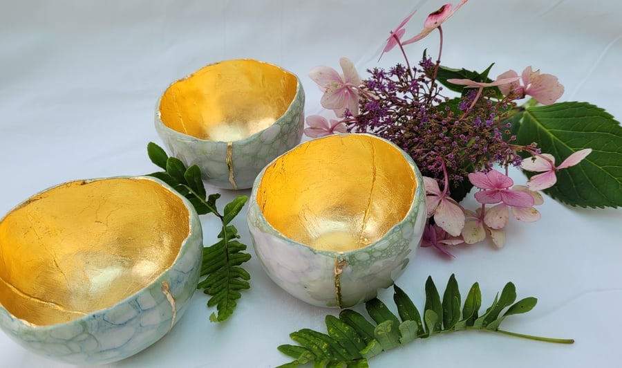 Garden collection Kintsugi Glow Bowl.